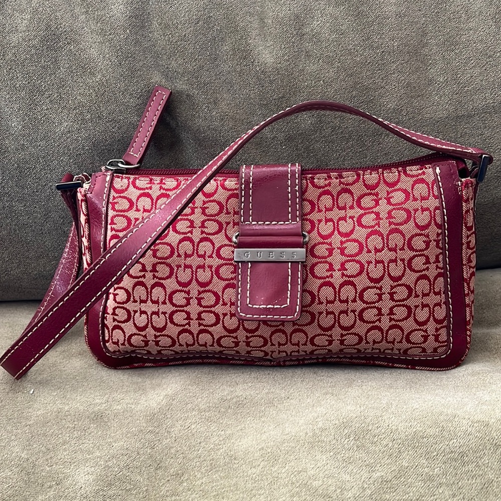 Vintage monogram Y2K Guess handbag